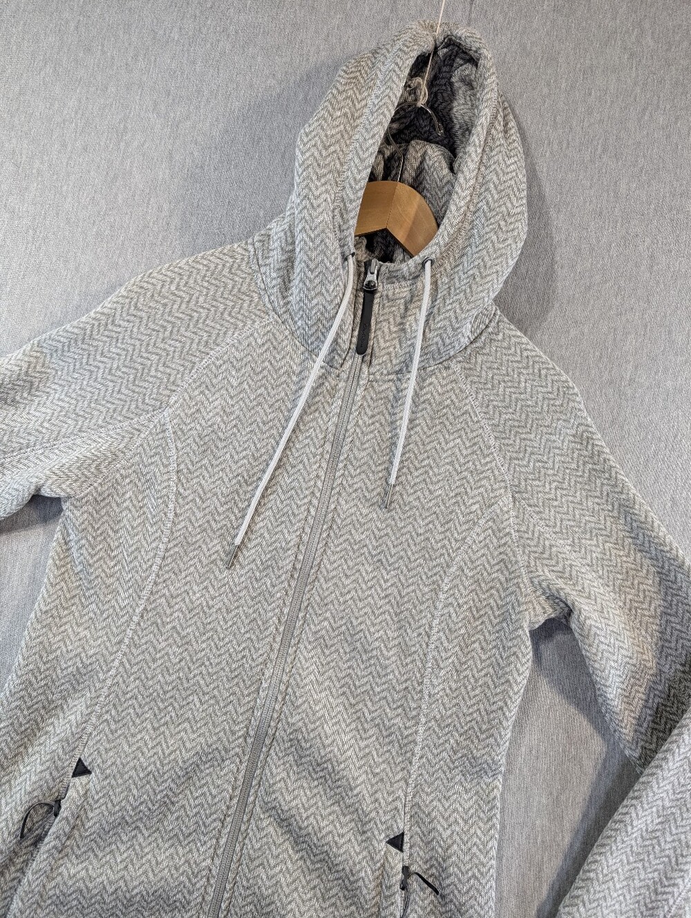 WindRiver Fleece Fitted Hoodie Women's Medium Sherpa Lined T-Max Herringbone